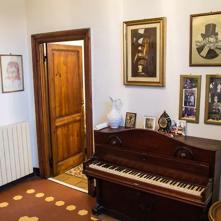 Casa Con Vista -border House Pontremoli