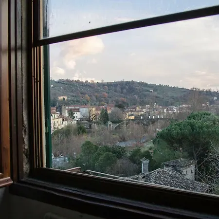 Casa Con Vista -border House *